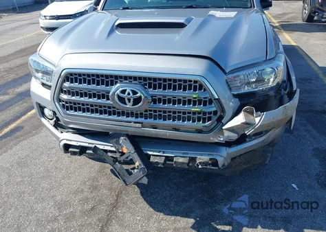 2017 Toyota Tacoma Trd Sport z USA, uszkodzony, nr VIN 5TFCZ5AN4HX089536